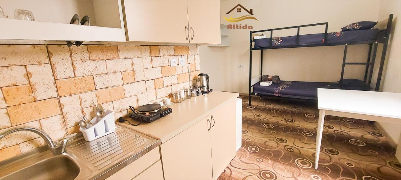 Altida Apartment เยเรวาน ภายนอก รูปภาพ
