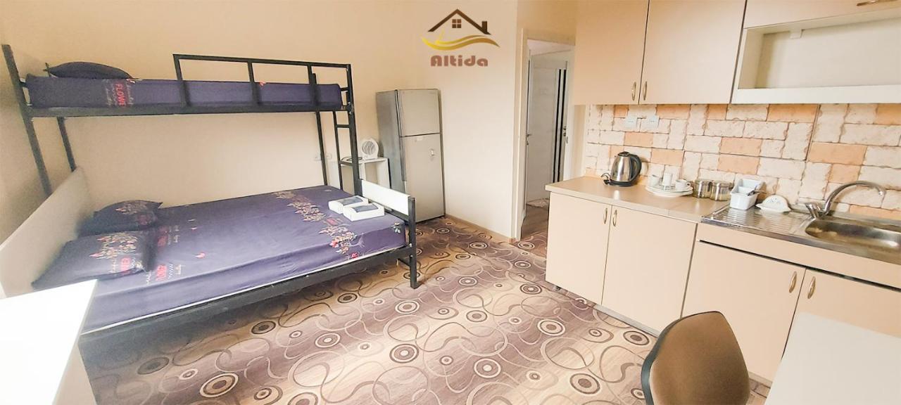 Altida Apartment เยเรวาน ภายนอก รูปภาพ